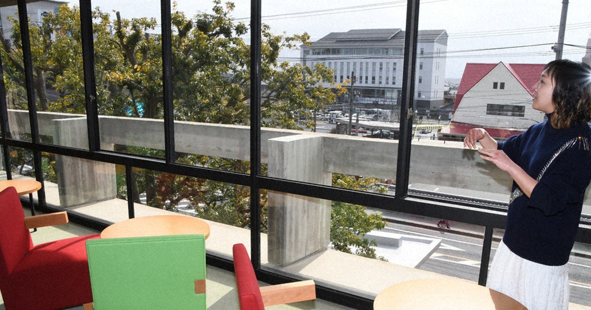 「泊まれる図書館」4月1日にオープン　開放的な空間で読書を　三重