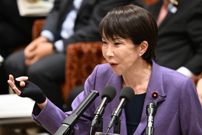 衆院予算委員会で中道改革連合・小川淳也代表の質問に答弁する高市早苗首相＝国会内で2026年2月27日午前11時21分、平田明浩撮影