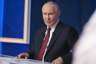 年末の記者会見で話をするロシアのウラジーミル・プーチン大統領＝モスクワで2025年12月19日、真野森作撮影