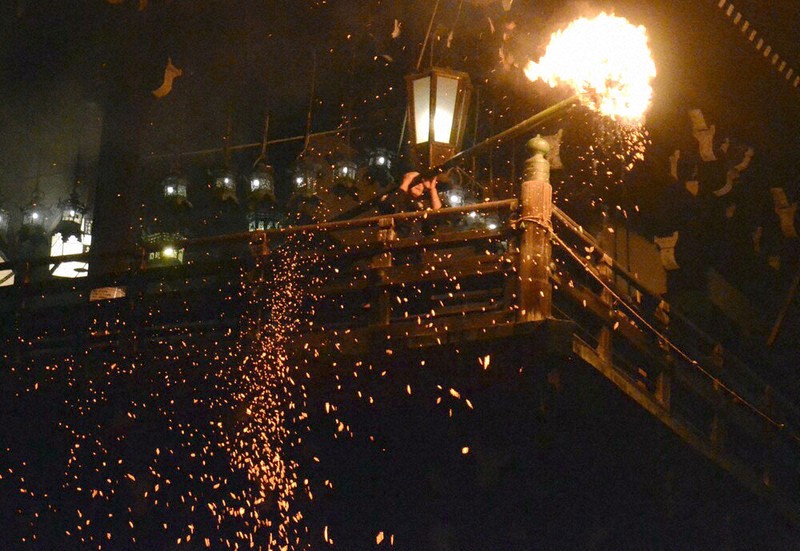 春を呼ぶ炎の舞、修二会本行入り 奈良・東大寺二月堂 ／奈良 | 毎日新聞
