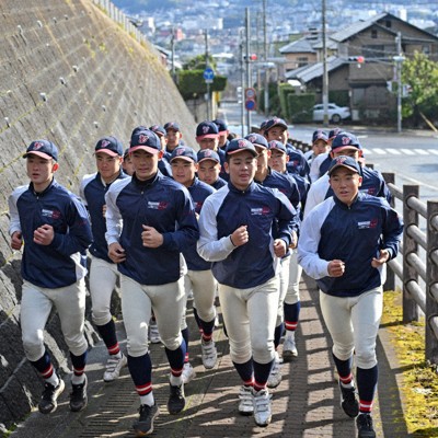 センバツ特集 長崎西 75年ぶり勝利へ 英知結集（その1） | 毎日新聞