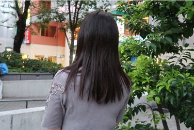 発達障害があることを会社に開示せず、転職を重ねてきた萌さん＝東京都内で2025年10月9日、黒田阿紗子撮影
