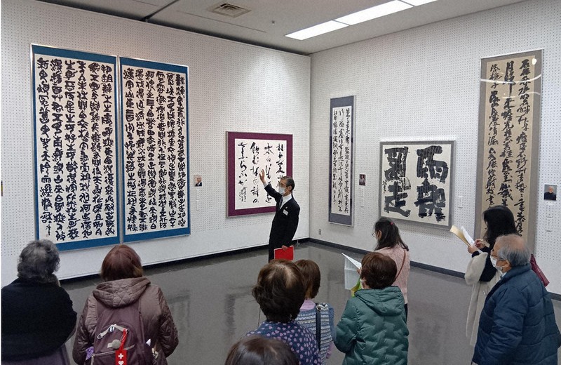 第51回埼玉書道三十人展：作品紹介／下 多彩な40点一堂 県立近代