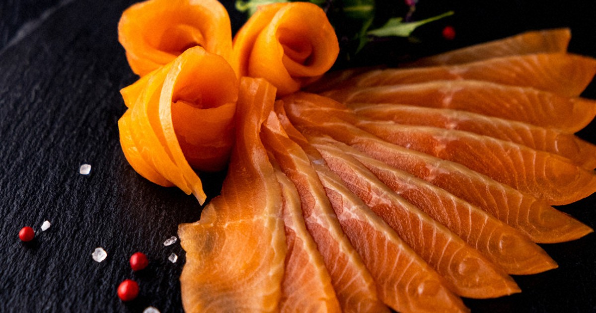 食べる・つながる：産直・この逸品 長野から 濃厚風味の信州サーモン