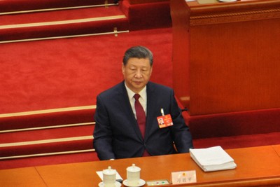 全国人民代表大会に出席した中国の習近平国家主席＝北京市の人民大会堂で2026年3月5日、畠山哲郎撮影