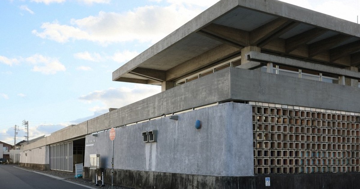 Retro Japan in Photos: Aichi Pref. community center features modern Japanese elements