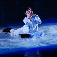 東北ユースオーケストラとのコラボ演目「Happy　End」を演技する羽生結弦さん＝セキスイハイムスーパーアリーナで2026年3月7日、貝塚太一撮影