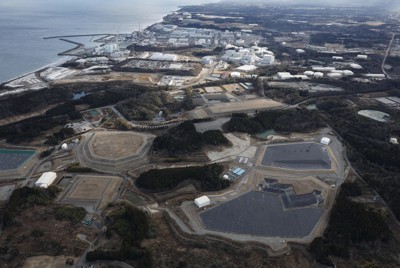 中間貯蔵施設が立地する福島県双葉町。奥は東京電力福島第1原発＝2026年2月9日午後2時59分、本社ヘリから