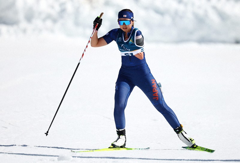 バイアスロン女子7・5キロ立位で力走する阿部友里香選手＝テーゼロで2026年3月7日、ロイター