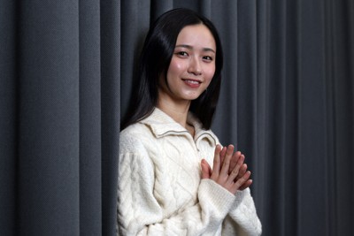 「コーサカスの白墨の輪」に主演する木下晴香さん＝東京都世田谷区で2026年2月20日、小林努撮影