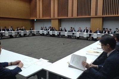 政府内でAI戦略を話し合う「AI戦略推進関係省庁会議」＝内閣府で2025年5月14日