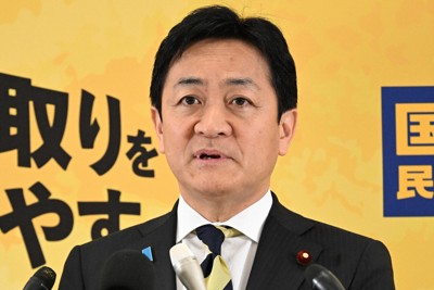 記者会見する国民民主党の玉木雄一郎代表＝国会内で2026年3月10日午前10時39分、平田明浩撮影