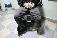 取材に応じるウクライナ軍の日本人兵士＝ウクライナ西部リビウで2026年2月28日、宮川裕章撮影