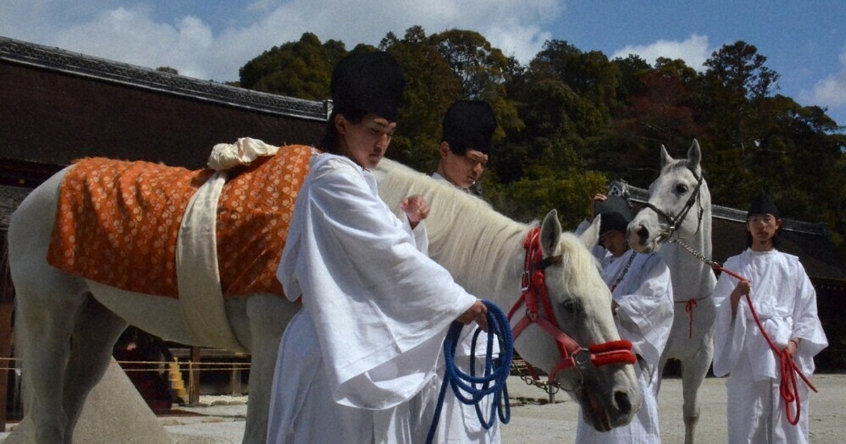 2年ぶり、神馬交代 上賀茂神社 ／京都 | 毎日新聞
