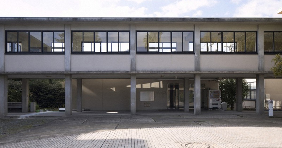 Retro Japan in Photos: Fukuoka Jo Gakuin buildings a modernist architectural masterpiece