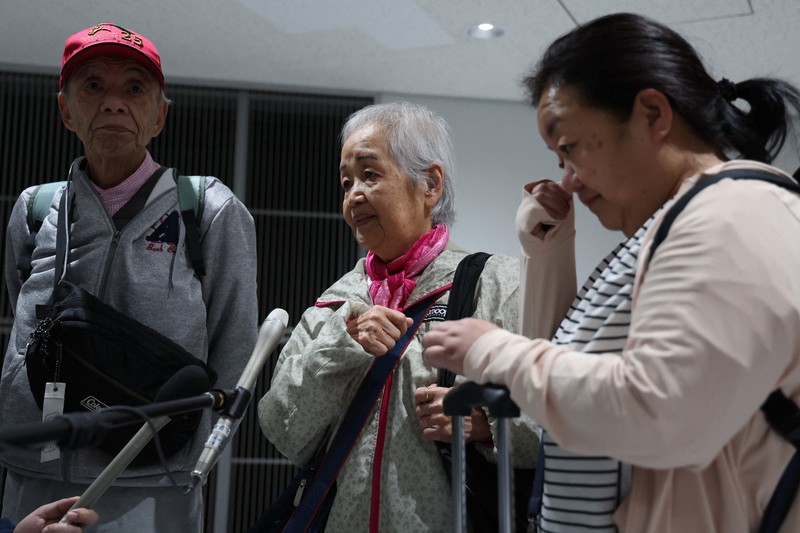 緊迫する中東情勢：希望者は一時2200人… 前例なき「史上最大」の中東邦