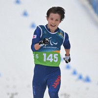 ノルディックスキー距離男子10キロクラシカル立位で力走する川除大輝＝イタリア・テーゼロで2026年3月11日、渡部直樹撮影