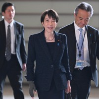出邸する高市早苗首相＝首相官邸で2026年3月13日午前9時54分、平川義之撮影