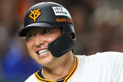 現役時代の長野久義さん＝東京ドームで2024年10月19日、長谷川直亮撮影