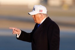 イランへの攻撃に踏み切ったトランプ米大統領＝AP