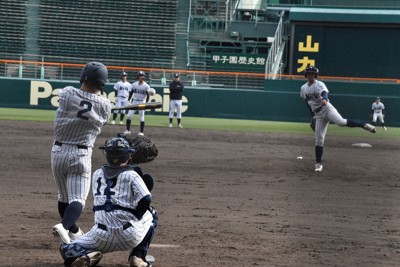 甲子園練習でシート打撃を行う阿南光の選手たち＝兵庫県西宮市の阪神甲子園球場で2026年3月14日午後3時11分、来住哲司撮影