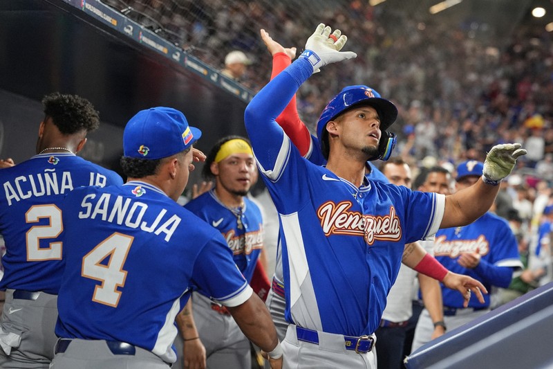 WBCベネズエラ応援団、耳を貫く大音声 慶応高応援団レベル? | 毎日新聞