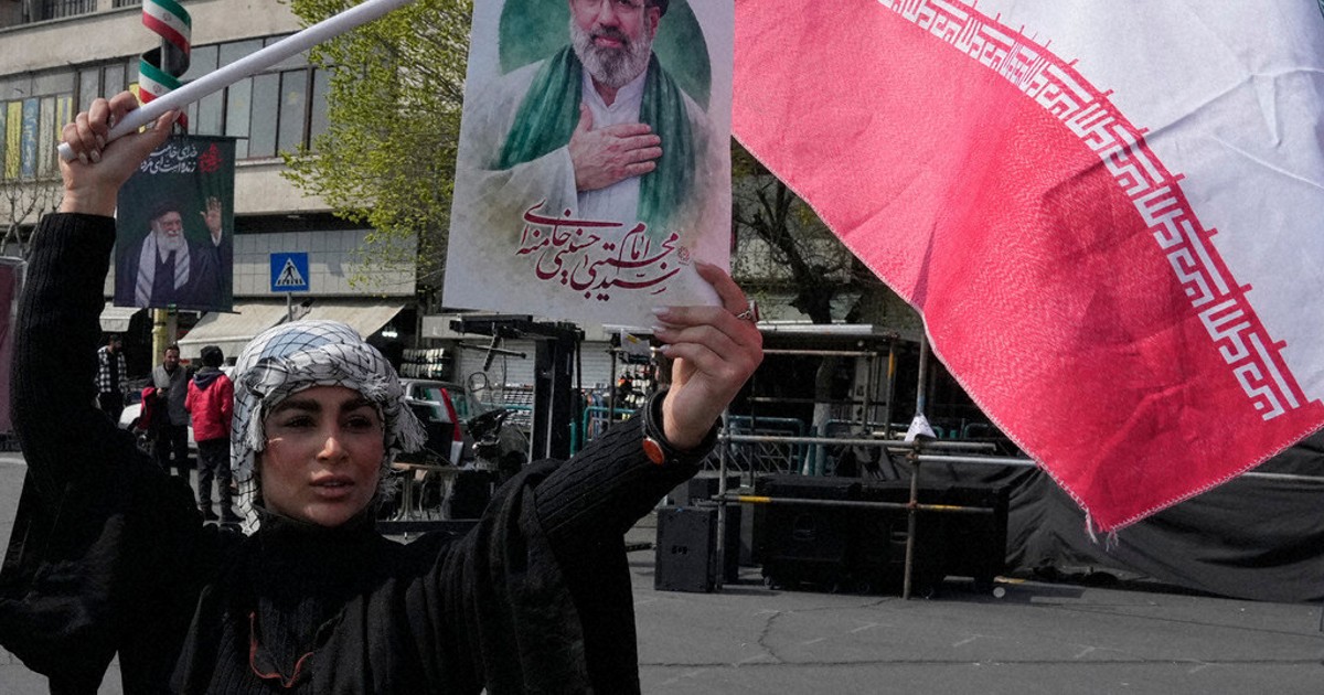 Gulf countries report new attacks after Iran warns major UAE ports to evacuate