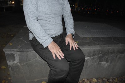 これもカスハラですか？　「過度な要求」への指針に戸惑う保護者ら