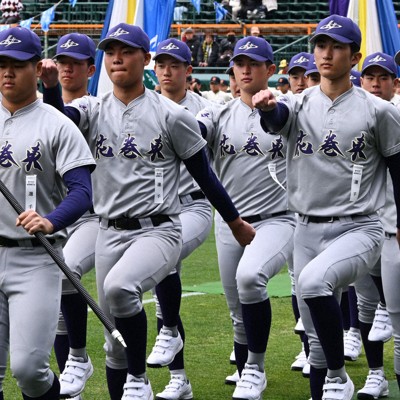 花巻東高校野球部ジャージ 大谷も着た花巻東ユニホーム刷新 勢いあふれた筆致に センバツ | 毎日新聞