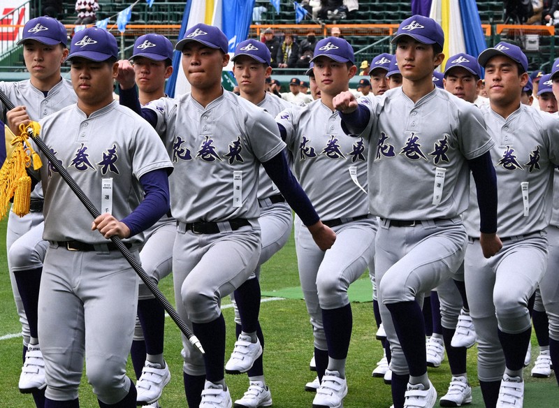 ま*ー様 花巻東　ユニフォーム 大谷も着た花巻東ユニホーム刷新 勢いあふれた筆致に センバツ | 毎日新聞
