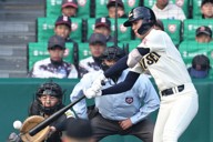 【八戸学院光星－崇徳】七回表八戸学院光星1死一、三塁、北口晃大が適時打を放つ＝阪神甲子園球場で2026年3月19日、玉城達郎撮影