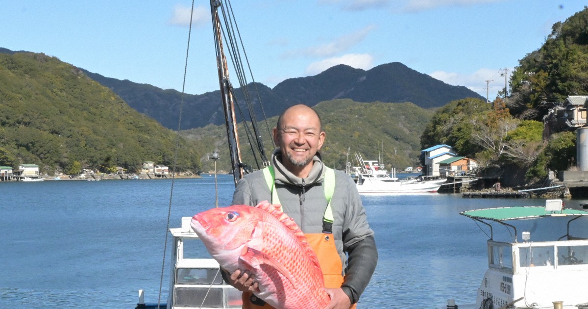 A fisherman's guesthouse and 'the full fish experience' bring 100s to Japan seaside town