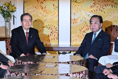 党首会談に臨む立憲民主党の野田佳彦代表（右）と公明党の斉藤鉄夫代表＝国会内で2026年1月15日午後3時3分、平田明浩撮影