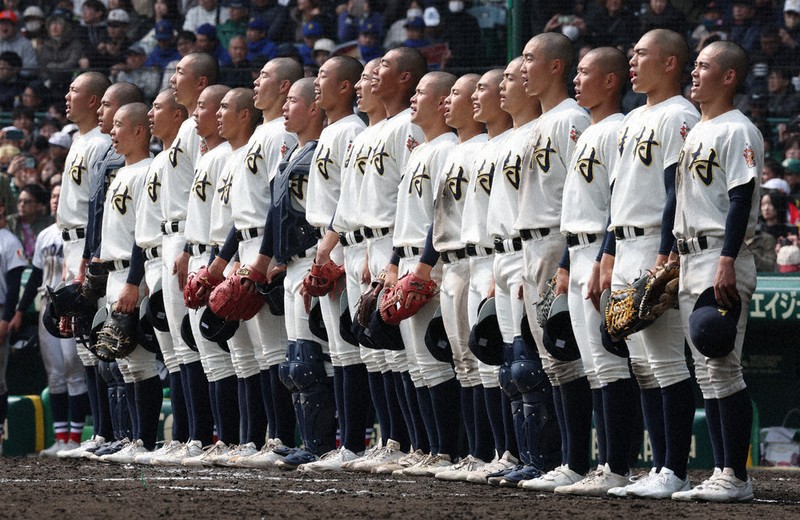 センバツ2026 1回戦 神村学園“王者”横浜降す 九回満塁しのぎ歓声