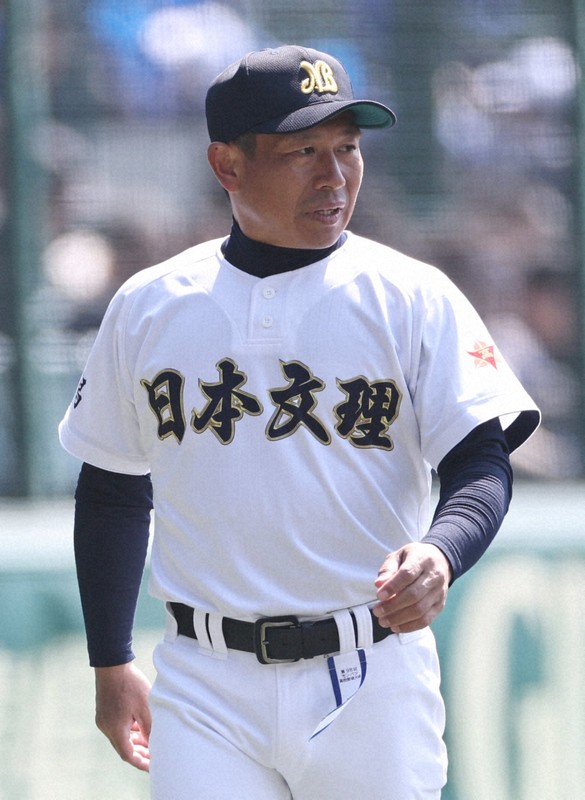 日本文理・鈴木監督 DHはセンバツ決定時から「お前はないよ」 | 毎日新聞