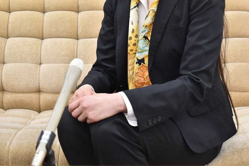 化粧品販売員のアスベスト労災認定、支援団体が製品調査など要望