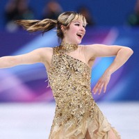 ミラノ・コルティナ冬季オリンピックのフィギュアスケート女子フリーで演技する米国のアリサ・リュウ選手＝ミラノ・アイススケートアリーナで2月19日、猪飼健史撮影
