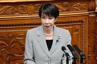 参院本会議で立憲民主党の柴慎一氏の質問に答弁する高市早苗首相＝国会内で2026年3月23日午後1時38分、平田明浩撮影