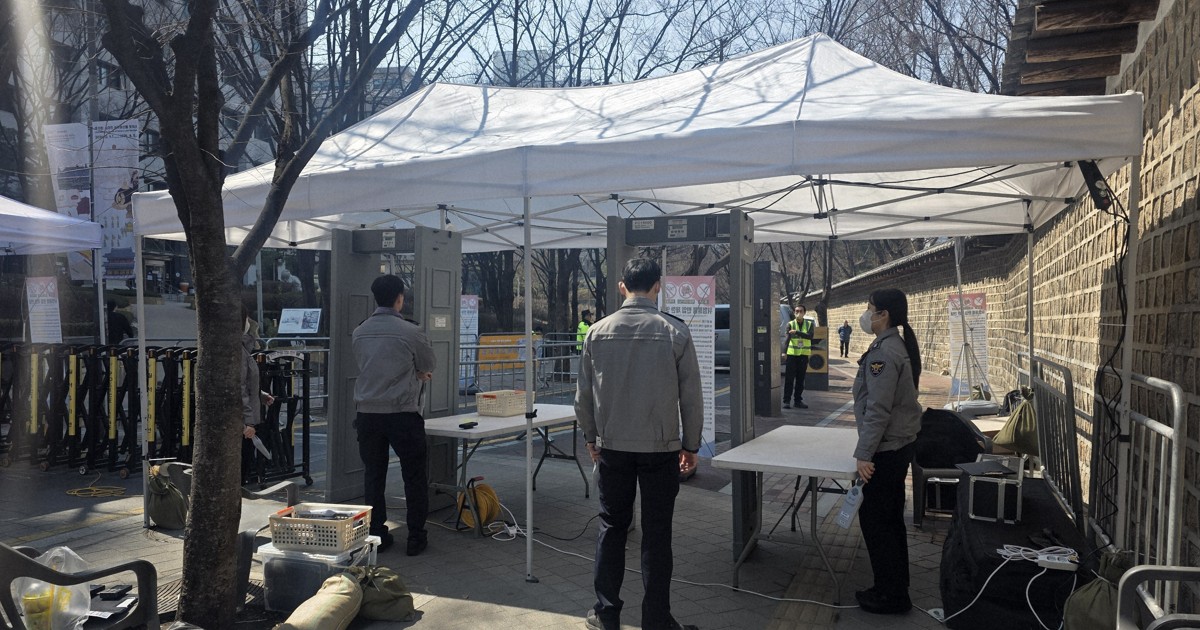 BTS無料公演「過剰警備だ」批判相次ぐ　人手が予想の半分以下