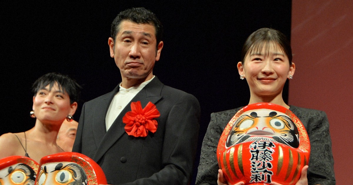 最優秀主演俳優賞の伊藤沙莉さんらが登壇　高崎映画祭授賞式