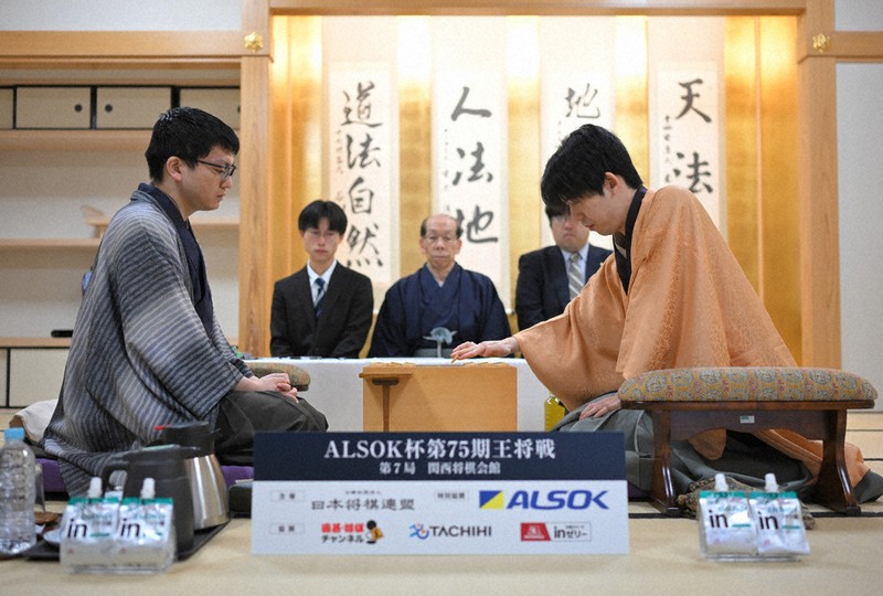ALSOK杯第75期王将戦：第7局 永瀬が再び速攻 | 毎日新聞