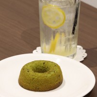 藤井聡太王将が午後のおやつに選んだ焼きドーナツ・抹茶、はちみつレモンのソーダ割り＝大阪府高槻市の関西将棋会館で2026年3月25日午後3時、西村剛撮影