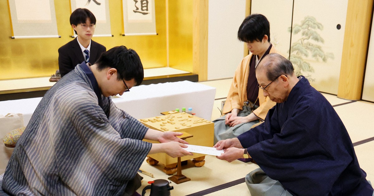 な*こ様 ★新品未開封★PVCミニバッグ「銀将」★藤井聡太★ヒグチユウコ★ボリス 王将戦最終局1日目 藤井聡太王将の初手から永瀬拓矢九段の封じ手まで