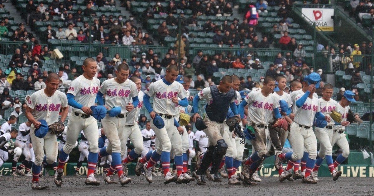 センバツ高校野球 花咲徳栄 23年ぶり8強 打線が爆発、無失点継投