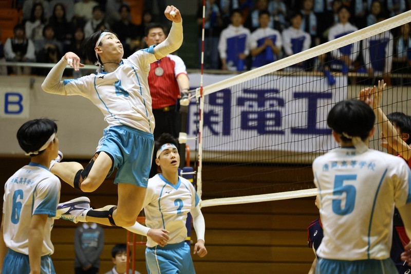 男子・清風が連覇達成 春高覇者の東山降す 第31回さくらバレー | 毎日新聞