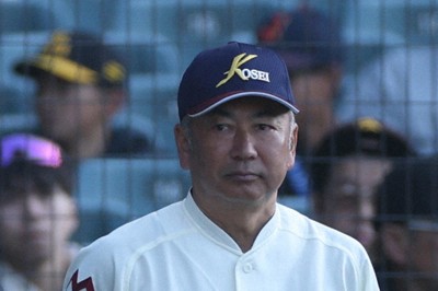 【中京大中京－八戸学院光星】八戸学院光星の仲井宗基監督＝阪神甲子園球場で2026年3月27日、前田梨里子撮影