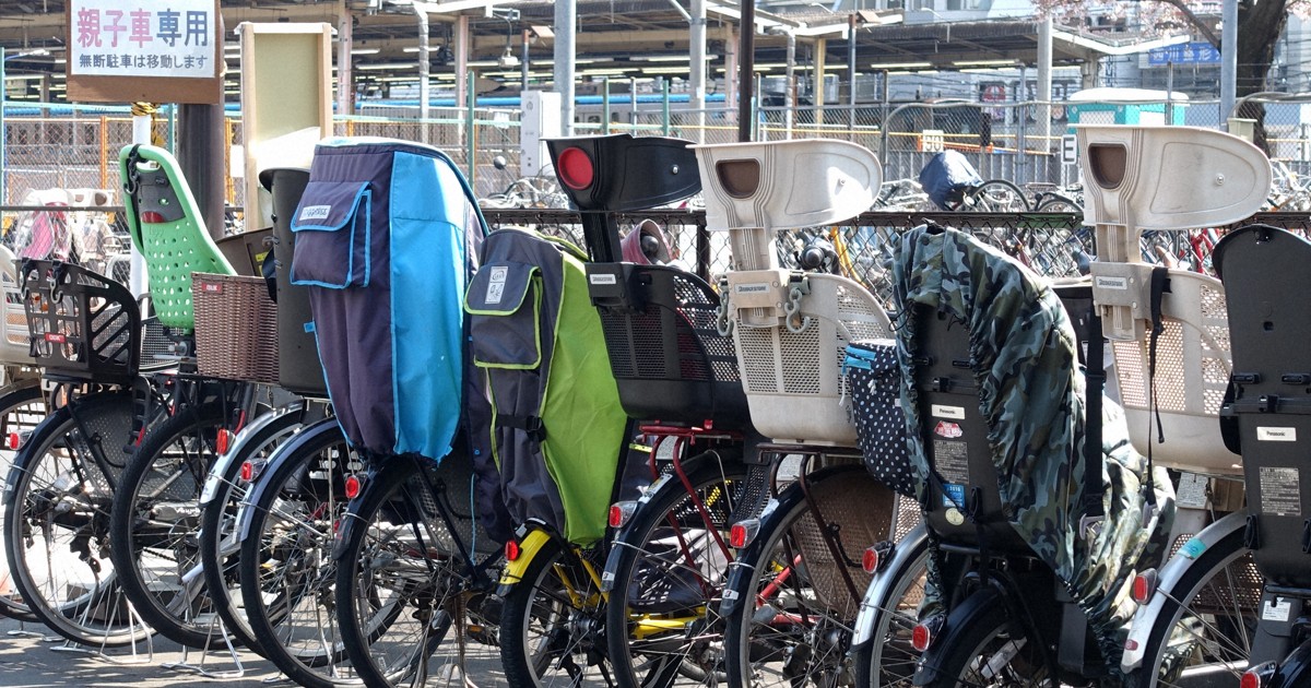 News in Easy English: New bicycle fines in Japan worry parents who carry children
