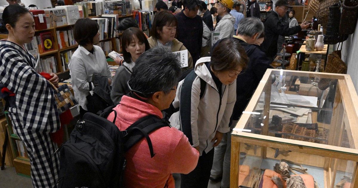 「河童のミイラ」も陳列　山形で「奥州げてもの市」始まる