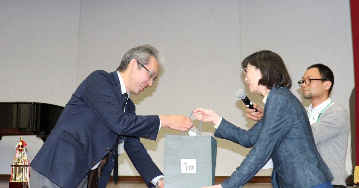 「これはヤバいかも」　滋賀県職員ら「ふなずし」持ち寄り品評会