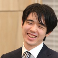座談会で質問に答える藤井聡太名人＝東京都渋谷区で2026年3月3日、内藤絵美撮影